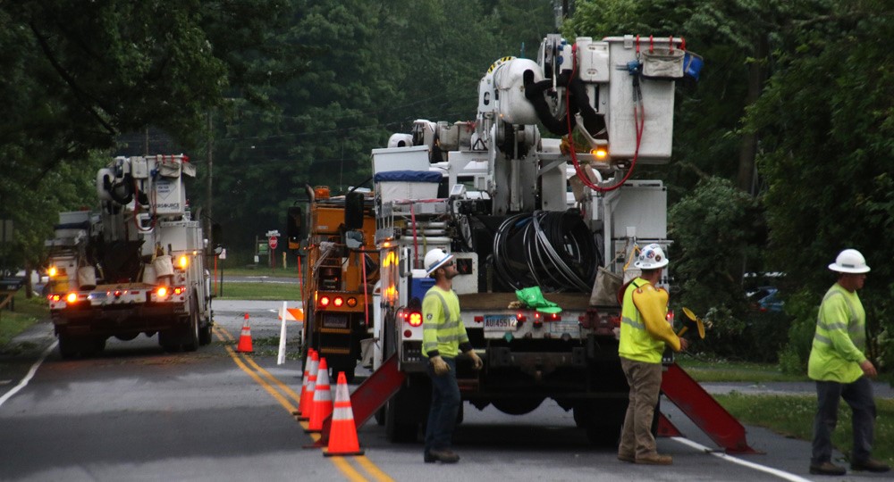 Quick, powerful storm knocks out power