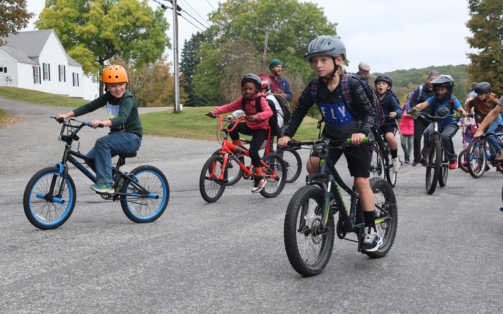 Grant buys new bikes for Warren students