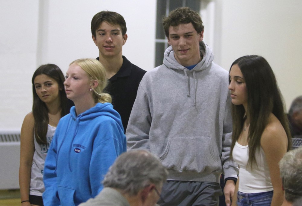 Students speak up before Region 20 board