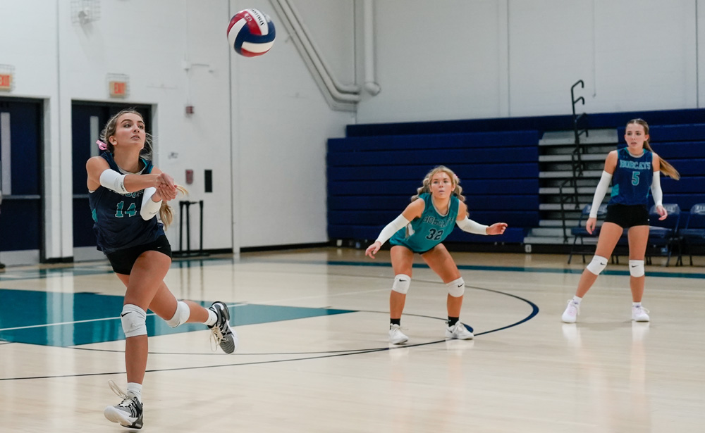 Bobcats show strength in volleyball defeat