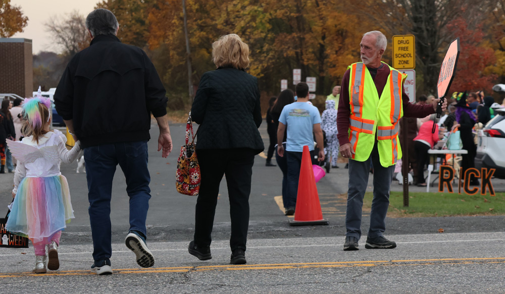 Morris hosts festive Halloween celebration