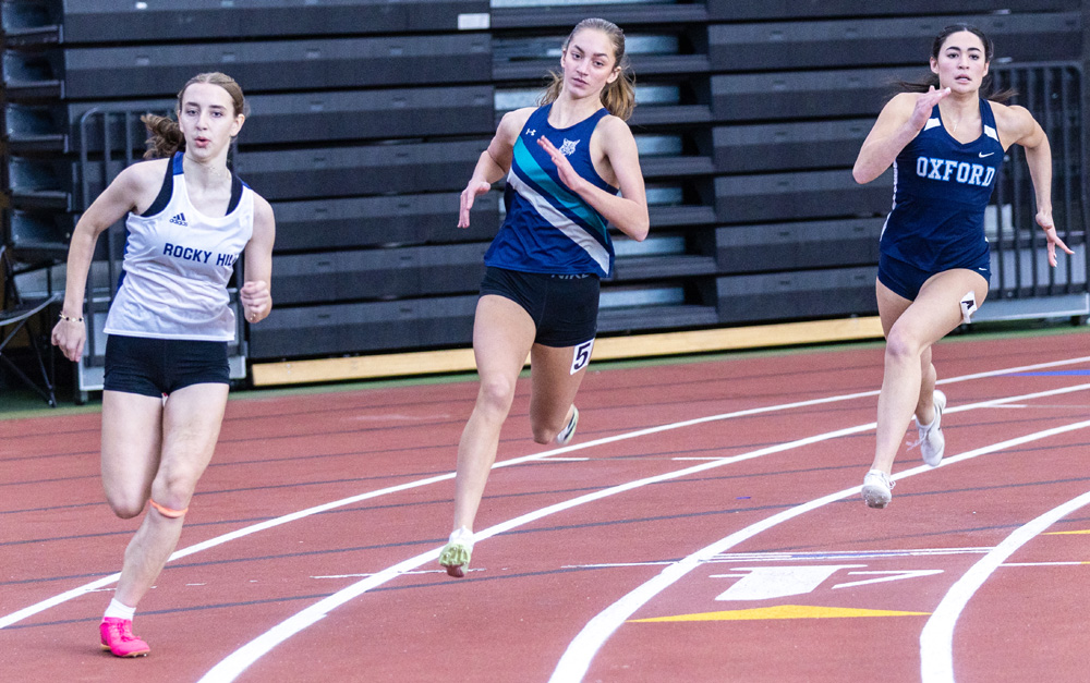 Lakeview indoor teams blazing a path