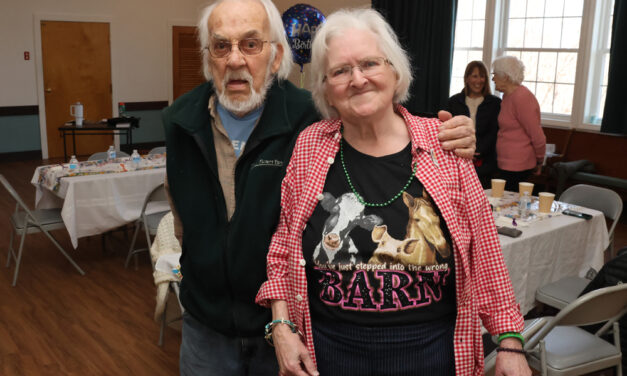 Goshen luncheon hosts Clothes Tree reps