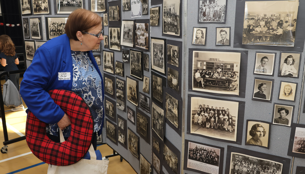 Center School celebrates 100th anniversary