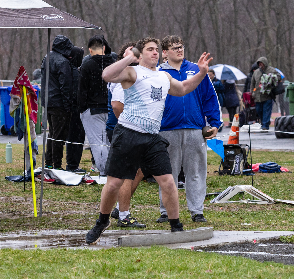 Lakeview teams make debut on the track | Litchfield.bz