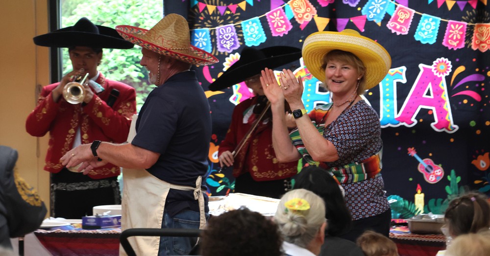 Community center marks Cinco de Mayo