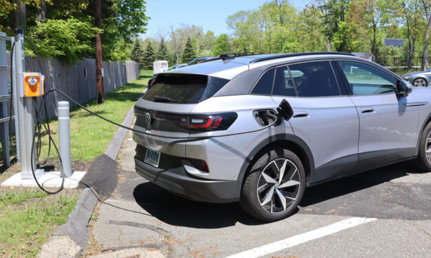 Selectmen receive update on charger use