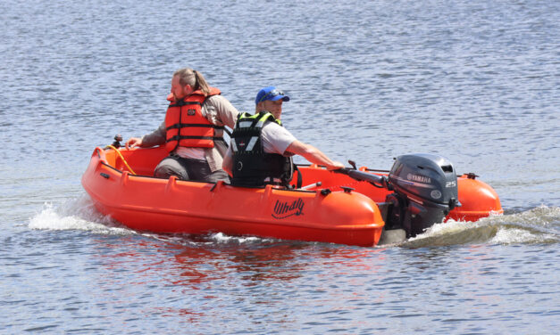 BFC, MFC assist boater in need on the lake