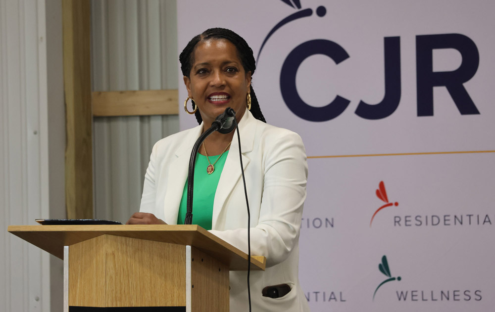 U.S. Rep. Hayes helps CJR christen new barn