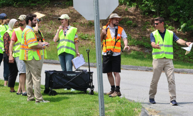 DOT reps observe Lakeview traffic patterns