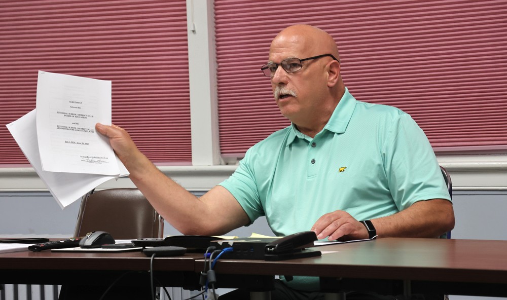 Carusillo, again, apologizes for finger salute
