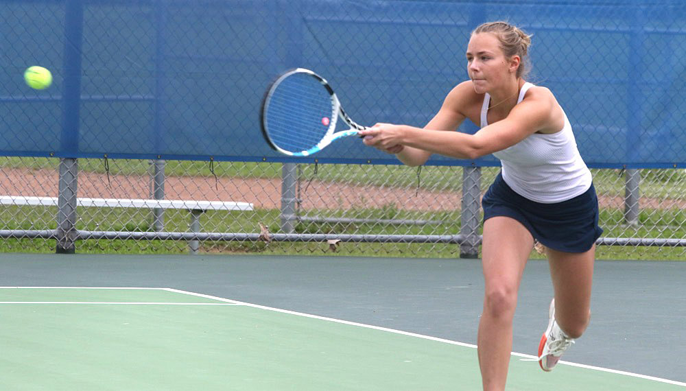 Bobcats advance in Class M tennis tourney