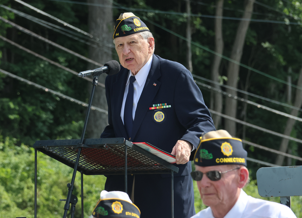 Post Rev Post 44 honors Revolutionary War soldier | Litchfield.bz