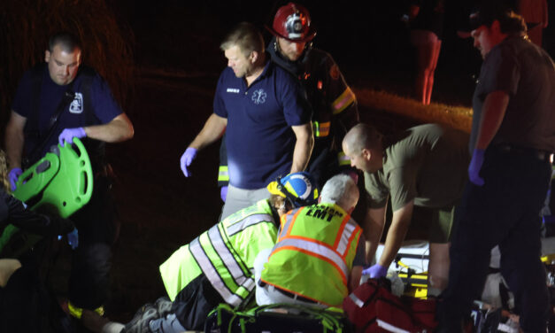 Bicyclist dies after night accident in Bantam