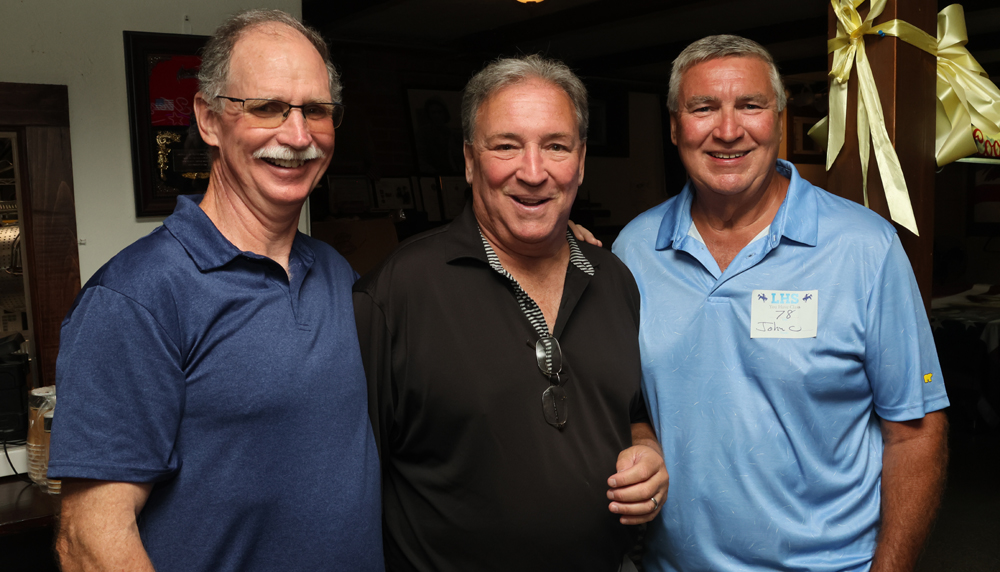 LHS all-class reunion draws a big crowd