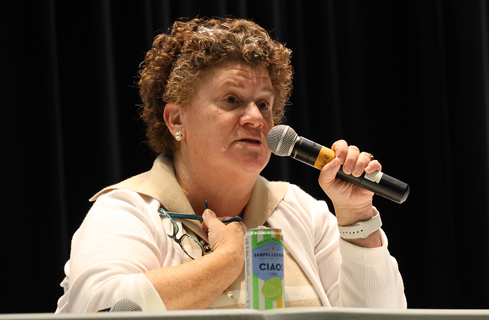 Litchfield voters pass R20 deficit resolution