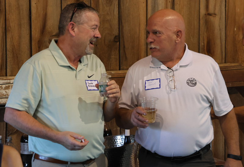 Carusillo, Breakell to square off in debate