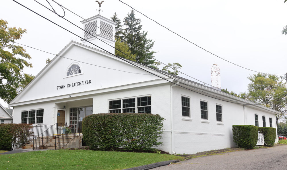 Windowgate: Town Hall project creates stir