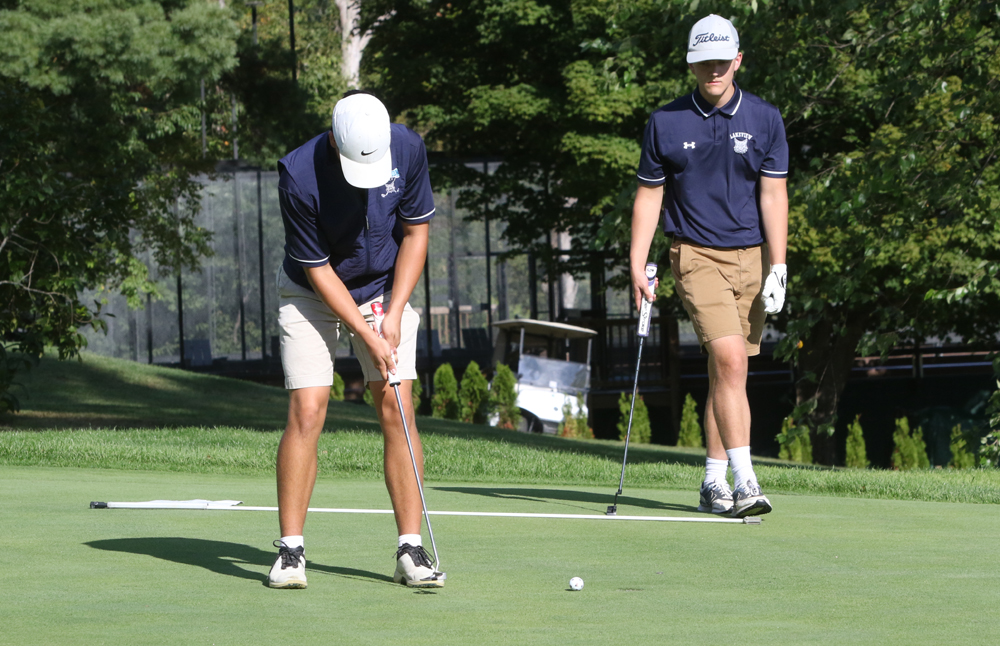 Bobcats on top in first official golf match