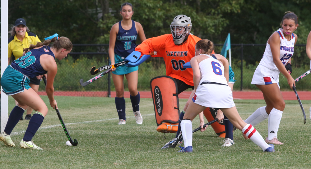 Bobcats lose tight match in home opener