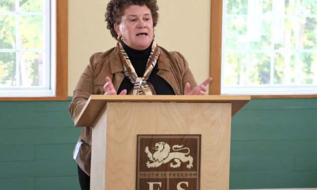 Raap visits with senior citizens, Rotary Club