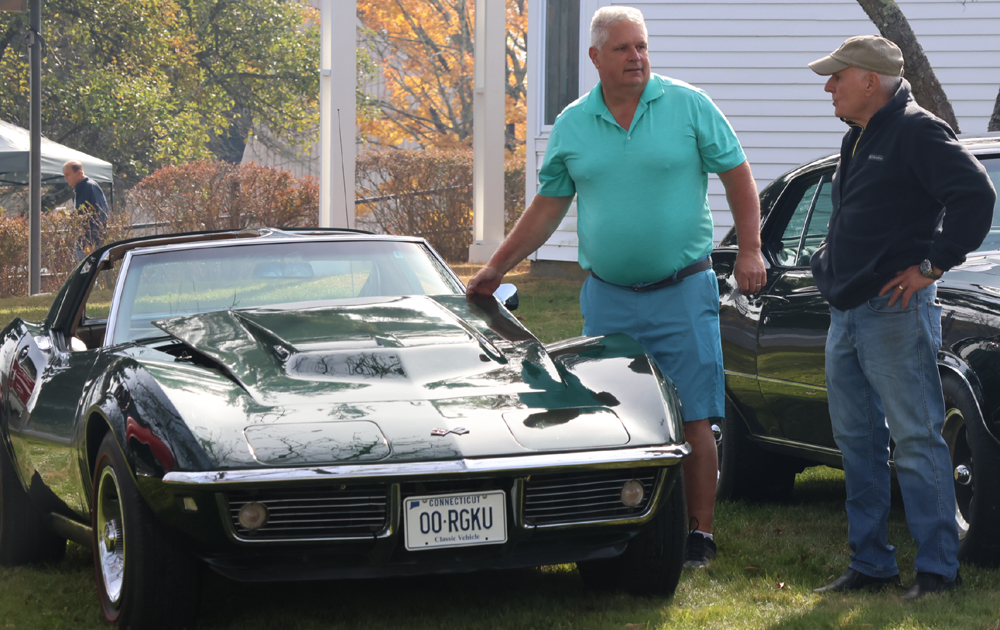 Cars for Kids show a fundraiser for CJR
