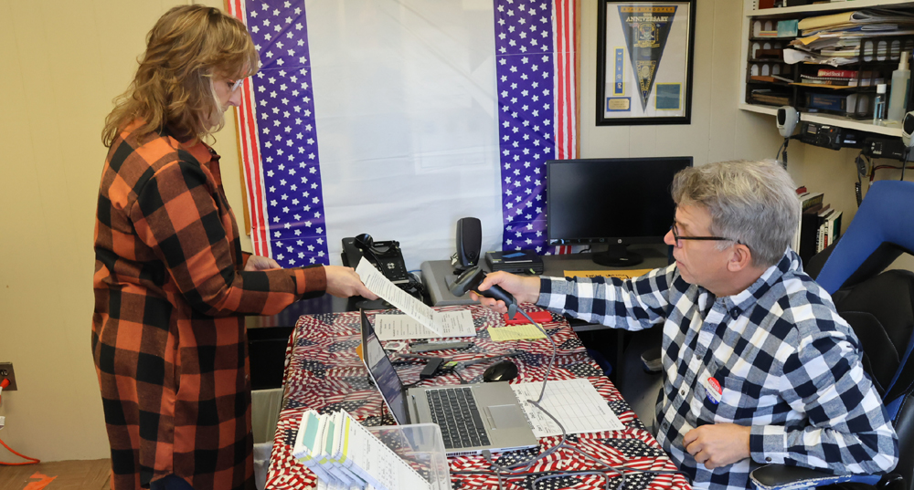 Early voting opens for municipal elections