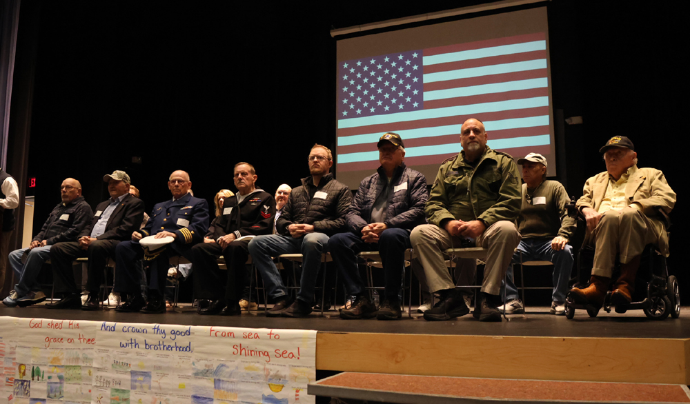 Litchfield school pays tribute to veterans