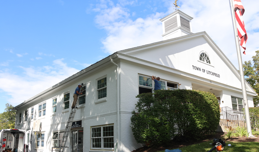 Town Hall replacement windows approved