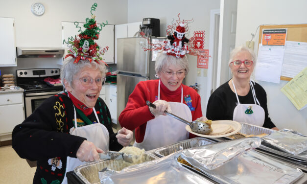 Morris Senior Center holds Christmas lunch
