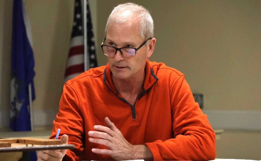 Morris approves R6 pension measures