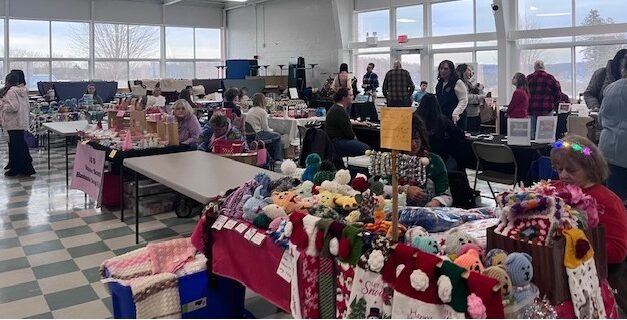Lakeview craft fair assists volunteer cause