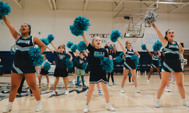 Lakeview cheerleaders serve as mentors