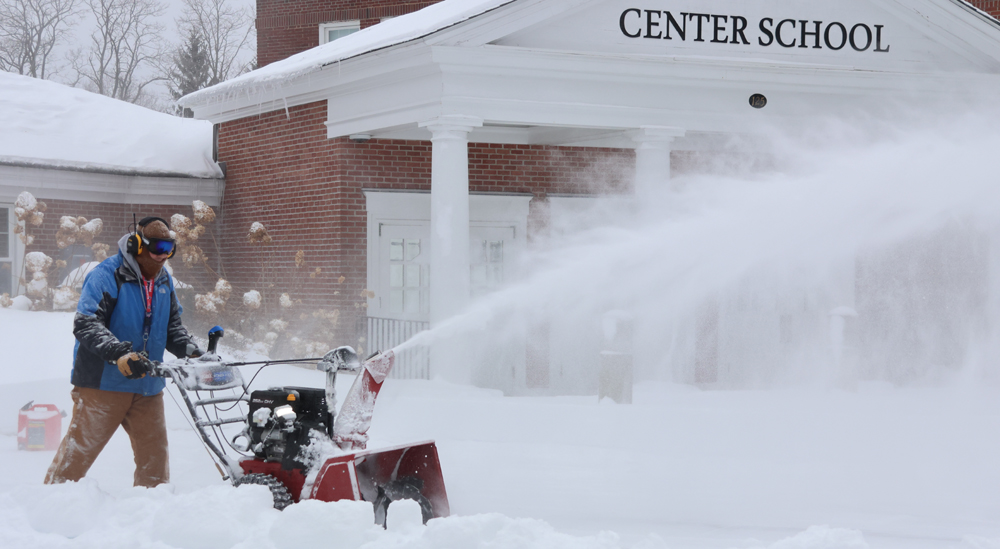Storm packs a wallop, keeps schools closed