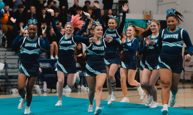 Lakeview cheer team puts on halftime show