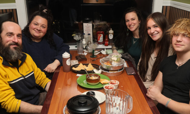 Our Towns: A new Bantam restaurant opens