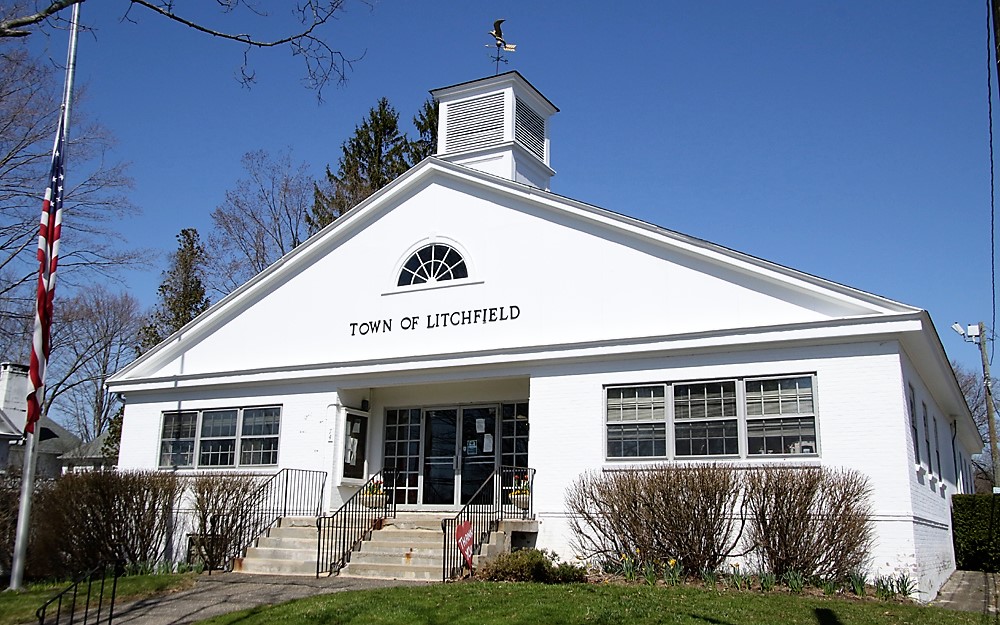 Litchfield selectmen begin budget work