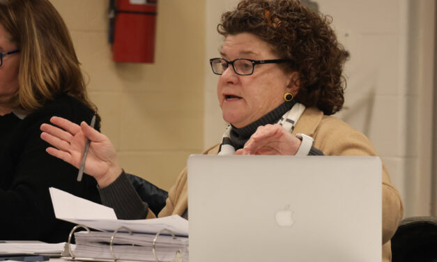 Selectmen budget plan gains endorsement