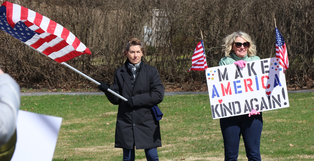 Protesters have a say in Litchfield, Warren