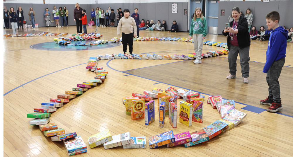 LIS gets creative with food pantry benefit