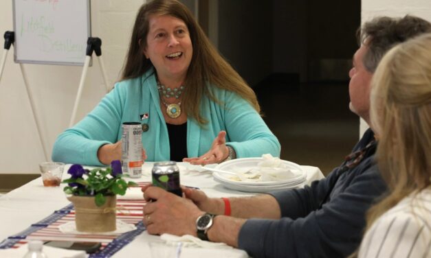 Candidates attend Warren GOP gathering