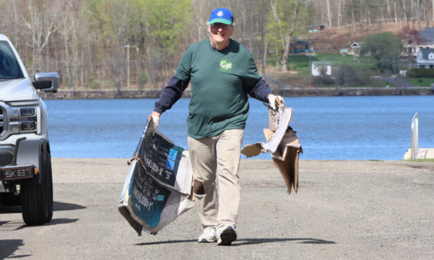 Volunteers clean Morris, Warren roadsides