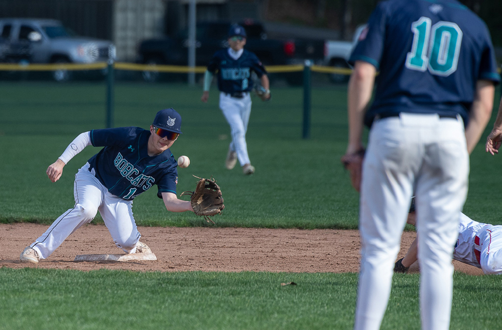 Big hits don’t come as Lakeview ‘9’ defeated