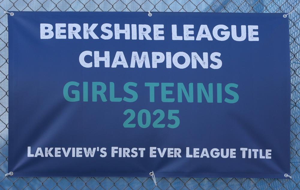 New banner honors Lakeview tennis title