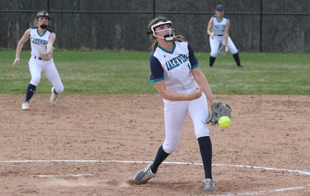 Northwestern spoils Lakeview home opener