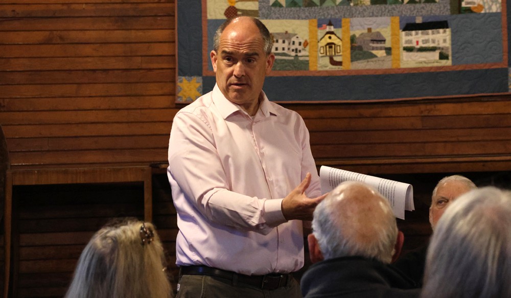 Our Towns: History class in session in Milton