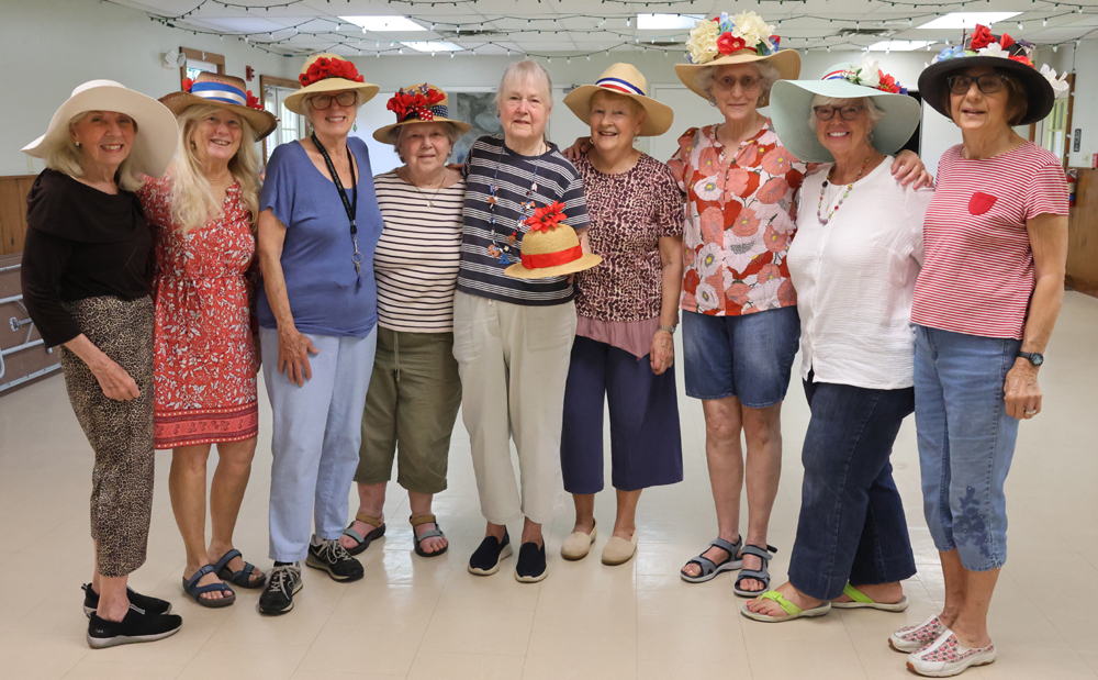 Our Towns: Garden club ready for parade