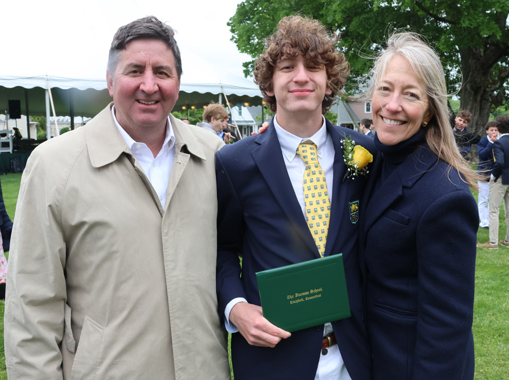 Local trio receive diplomas from Forman