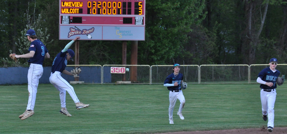 Bobcats knock off NVL foe in road contest