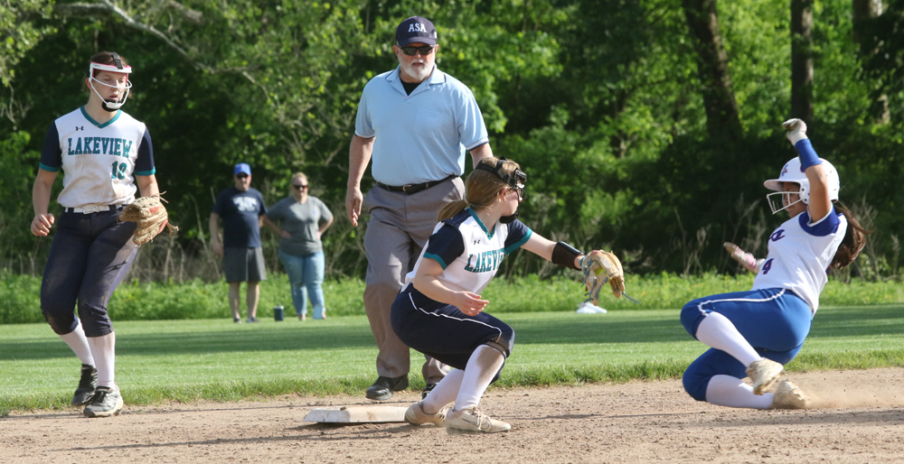 Bobcats ousted in BL softball tournament